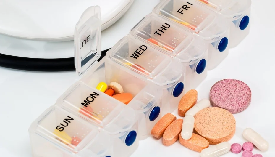5 Ways Seniors Can Save Money on Medication